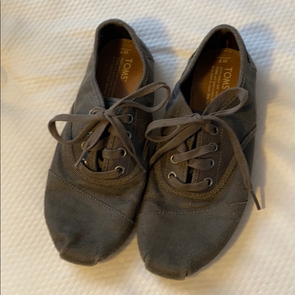 Grey Corduroy Toms Sneakers and Tribal Pattern - Picture 1 of 5